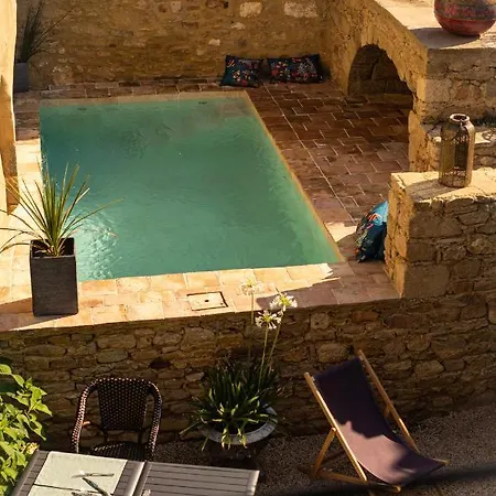 Bed & Breakfast La Maison D'aime - Demeure De Caractere Du Xiie Siecle