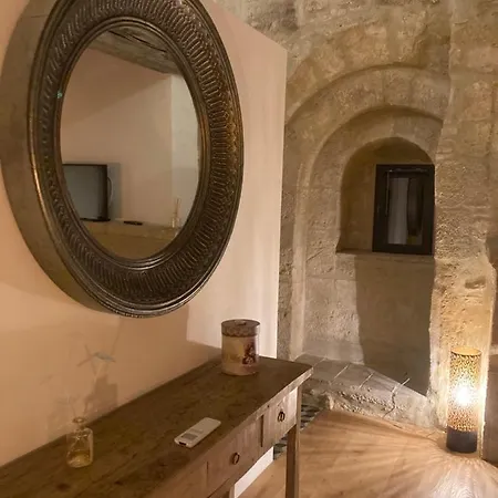 La Maison D'aime - Demeure De Caractere Du Xiie Siecle