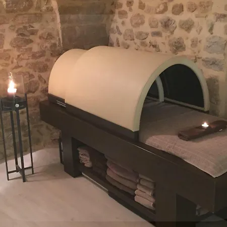 Bed & Breakfast La Maison D'aime - Demeure De Caractere Du Xiie Siecle