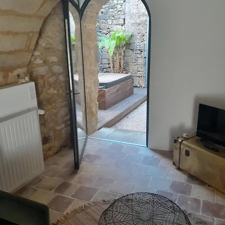 ベッド・アンド・ブレックファスト La Maison D'aime