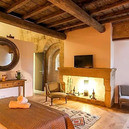 La Maison D'aime - Demeure De Caractere Du Xiie Siecle